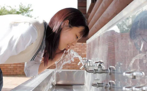 擰開水龍頭直接喝？日本的自來(lái)水到底有多干凈 ？【永穗不銹鋼水管】